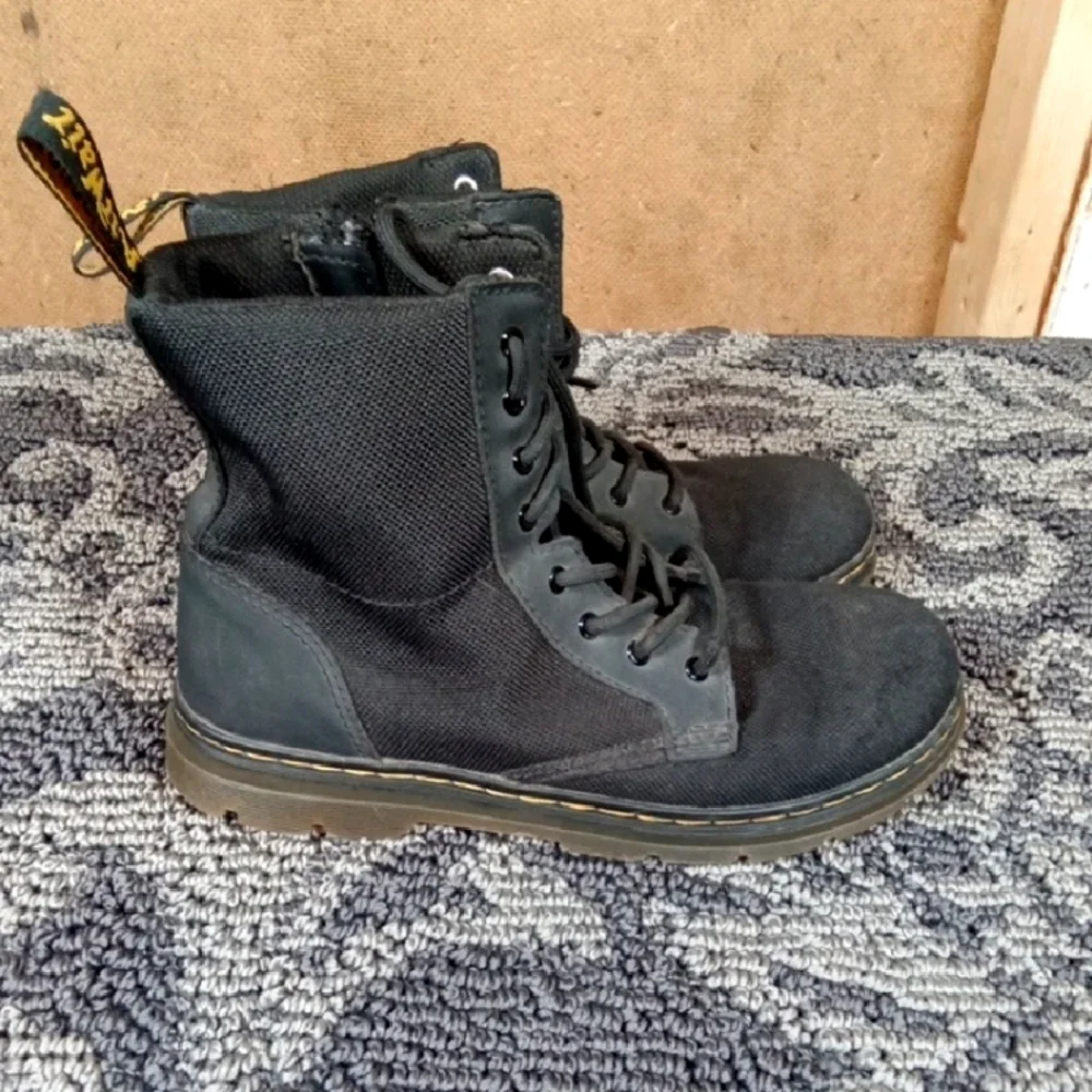 Dr Martens Combs Y Black Lace Combat Boots Boys Size 5